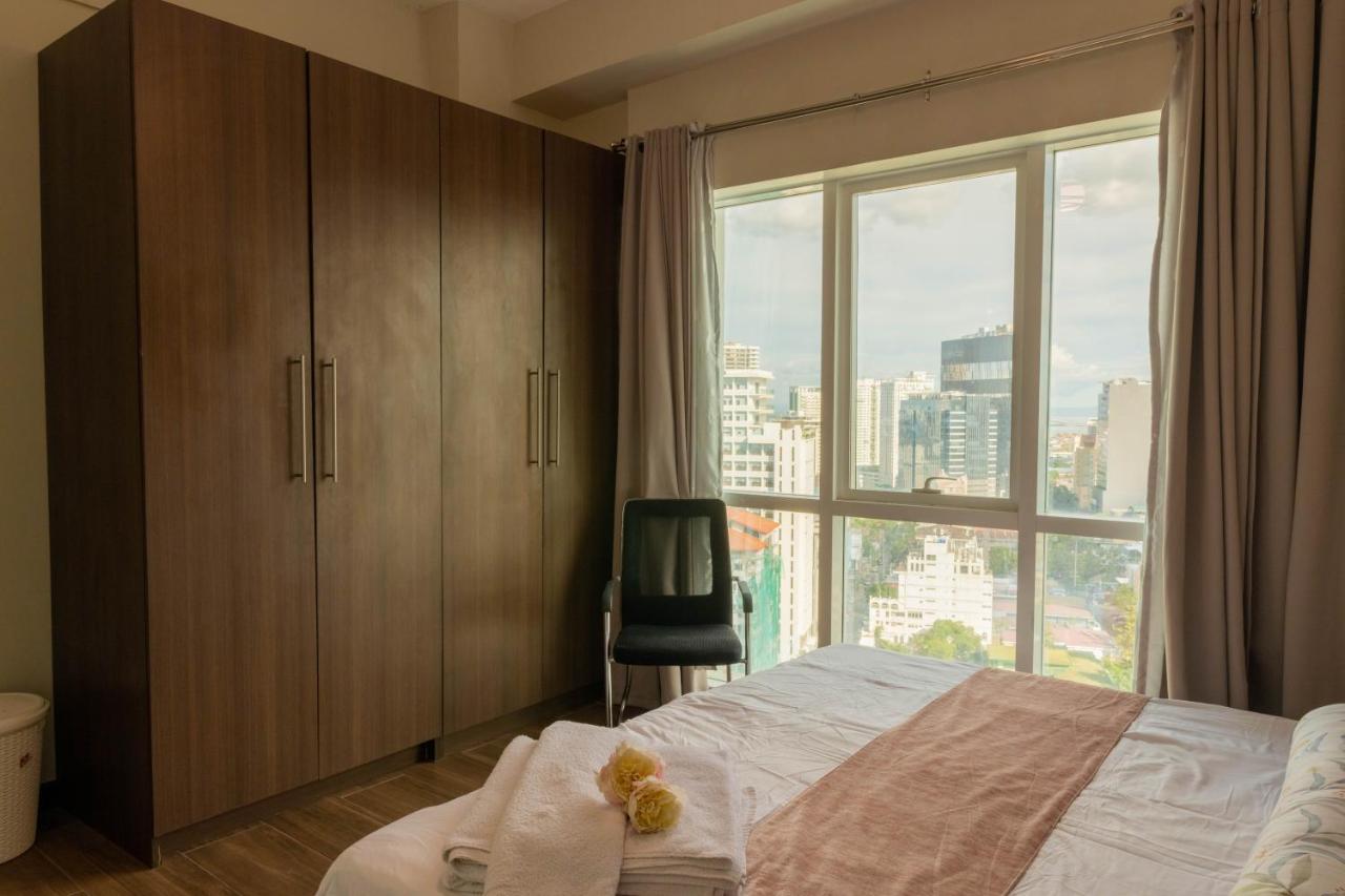 Ayala Mall 10Mins Walk Cebu City Apartment & Pool Екстер'єр фото