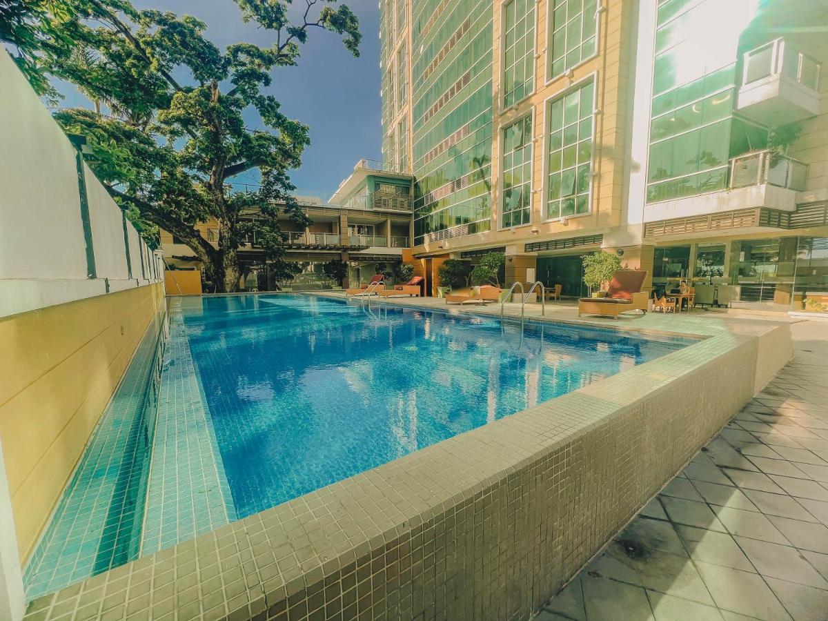 Ayala Mall 10Mins Walk Cebu City Apartment & Pool Екстер'єр фото