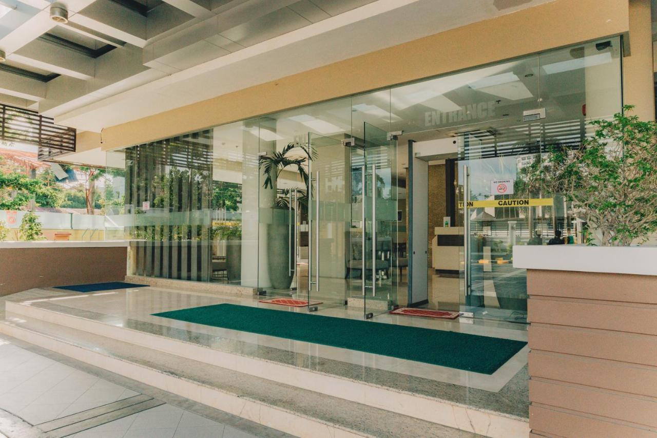Ayala Mall 10Mins Walk Cebu City Apartment & Pool Екстер'єр фото