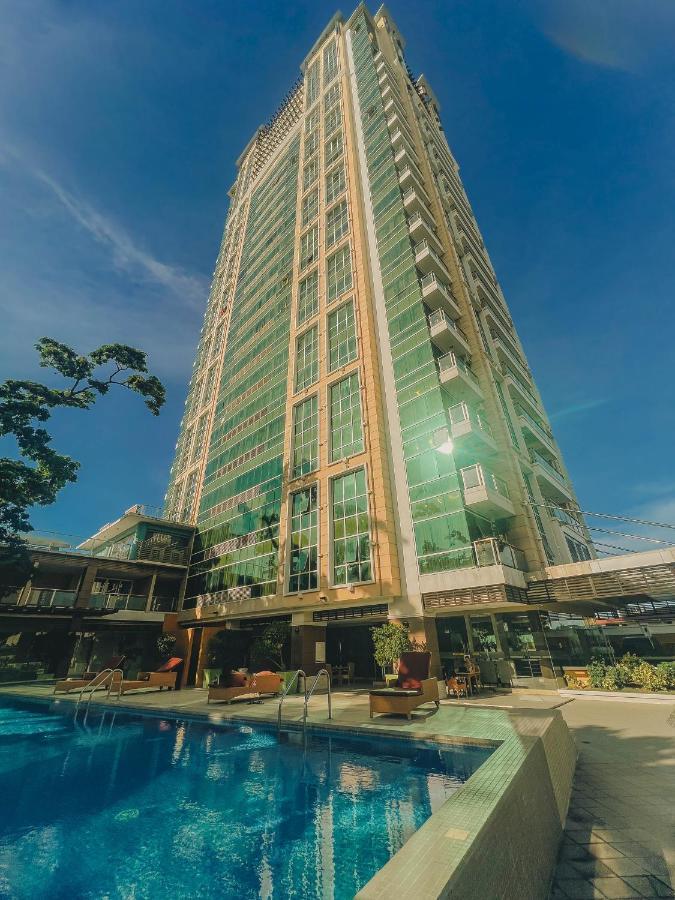 Ayala Mall 10Mins Walk Cebu City Apartment & Pool Екстер'єр фото